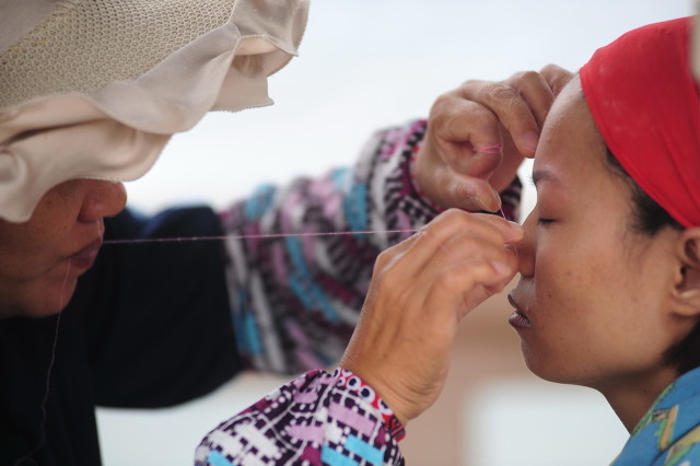 從古自今那些慘不忍睹的脫毛方式(圖2) 從古自今那些慘不忍睹的脫毛方式(圖2)