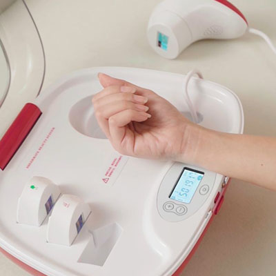 脫毛儀器的疼痛感:不同技術對疼痛的影響和減輕方法(圖1) 脫毛儀器的疼痛感:不同技術對疼痛的影響和減輕方法(圖1)